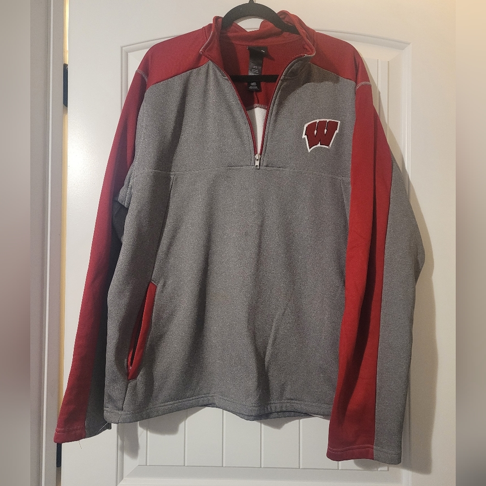 Mens Wisconsin Badgers Fleece Pullover